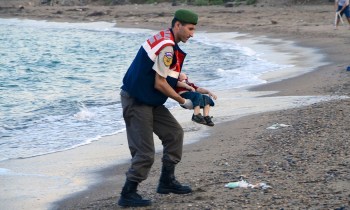 Drowned refugee boy
